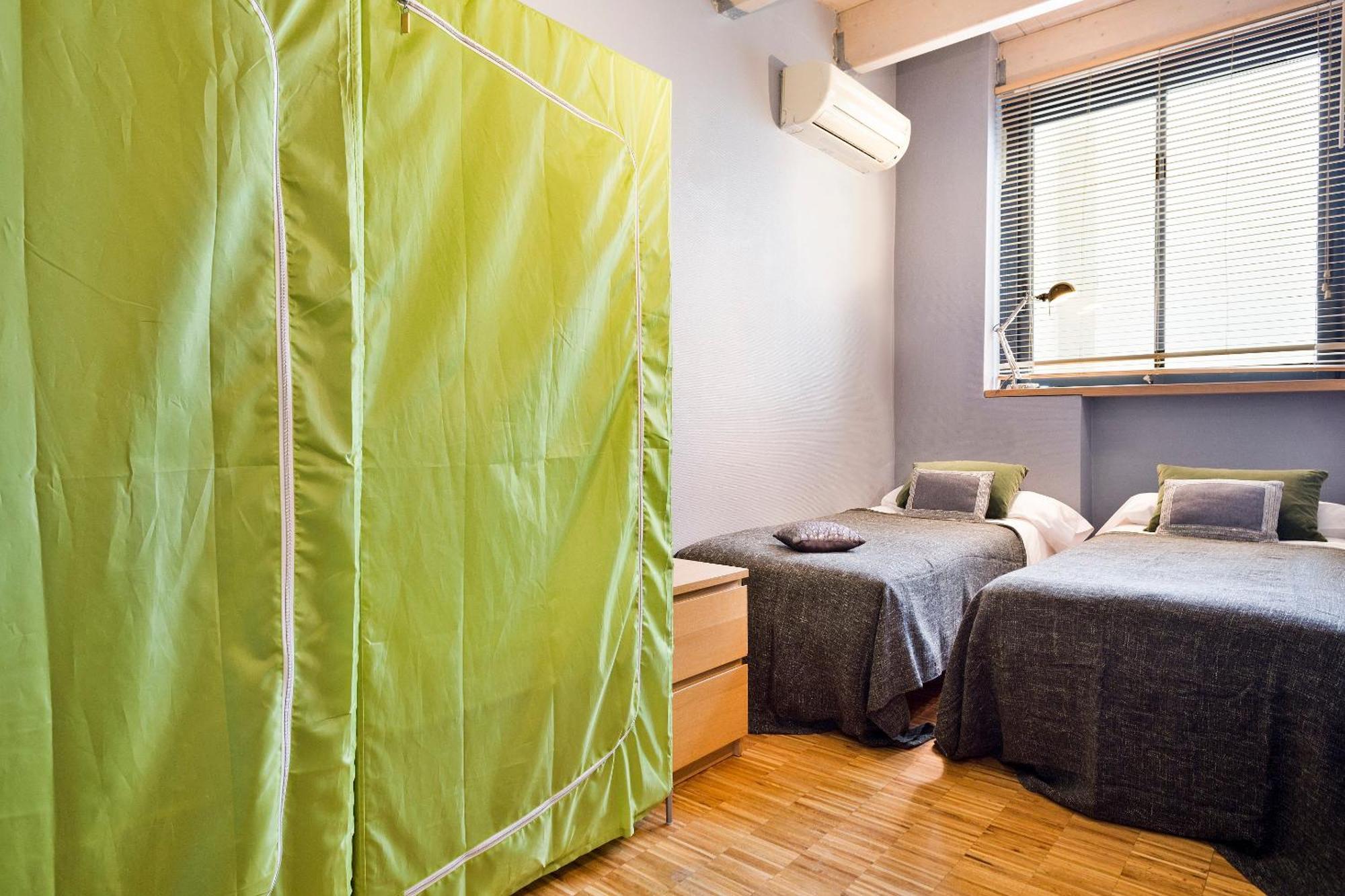 Apartment Barcelona Rentals - Sarria Apartments Near Center Chambre photo