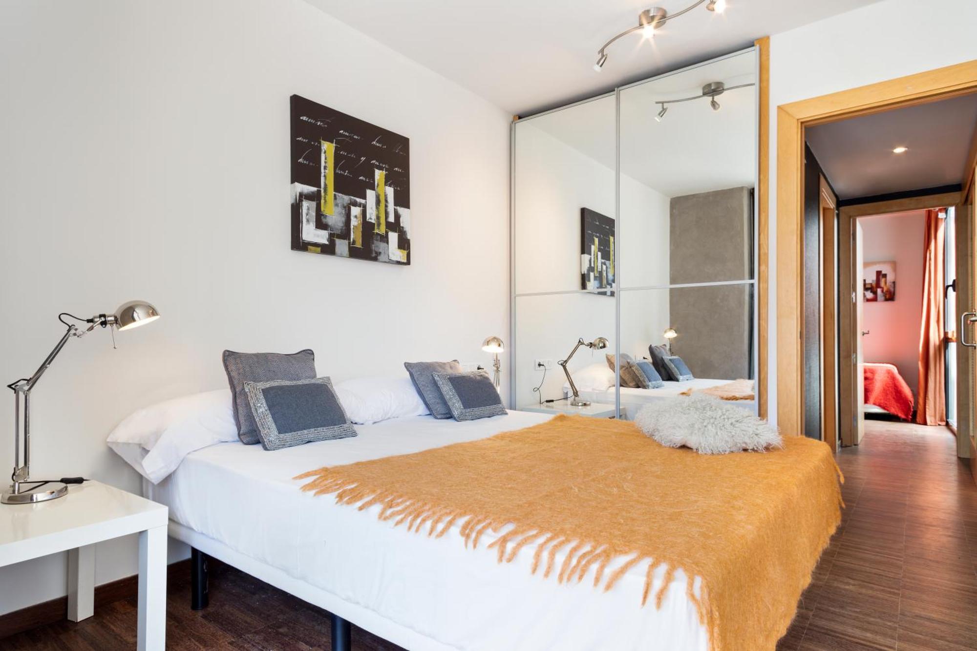 Apartment Barcelona Rentals - Sarria Apartments Near Center Chambre photo